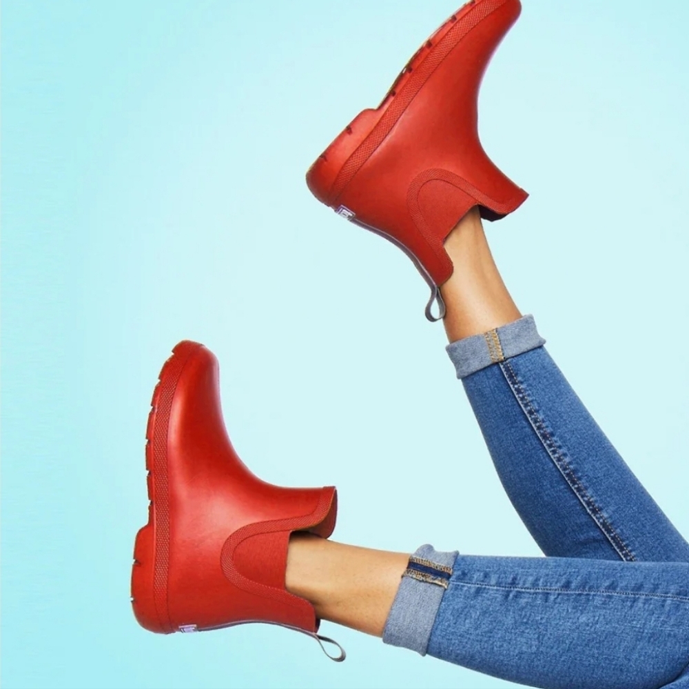 Red Totes Cirrus Waterproof Ankle Rain Boots